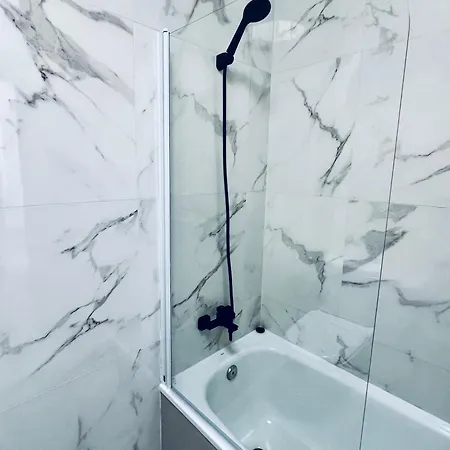 Trendy Isabella, Heated Pool Prázdninový dům *