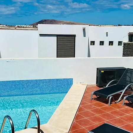 Trendy Isabella, Heated Pool بلايا بلانكا