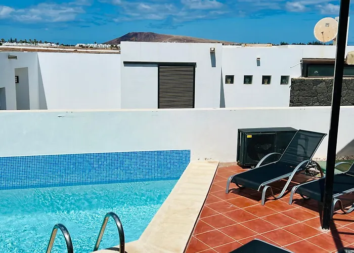 Trendy Isabella, Heated Pool بلايا بلانكا